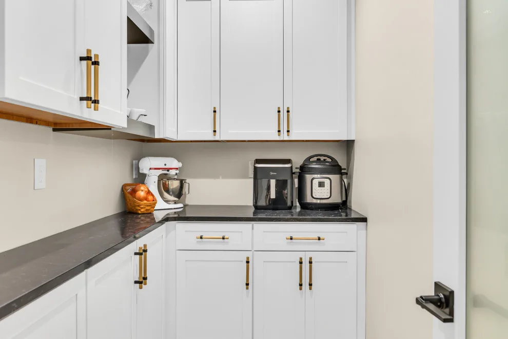 Eagle Point Culinary Storage by Anna Kennedy With MBS Interiors - Photo 19