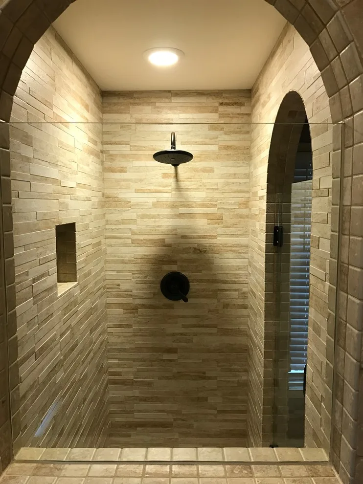 East Side Curved Master Bathroom by The Decor Center - Photo 4