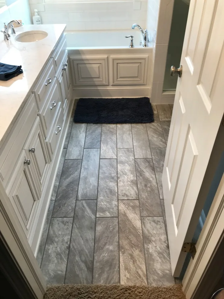 East Side Luxury Bathroom by The Decor Center - Photo 2