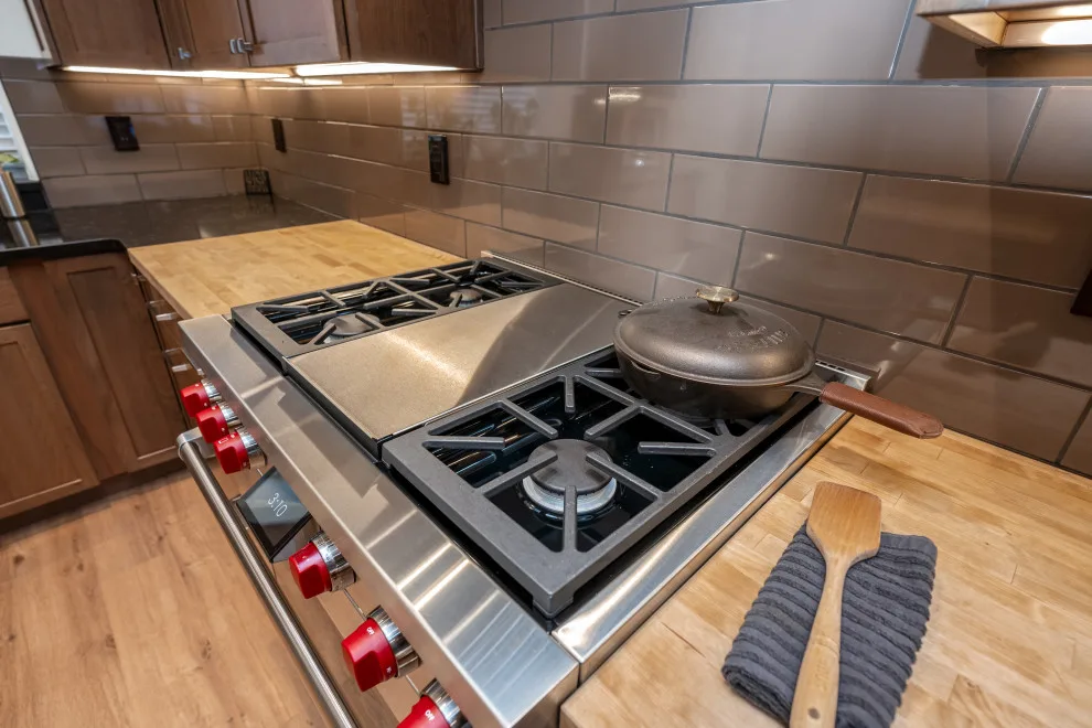 Eastside Apartment Restoration by 360 Construction & Design - Photo 10
