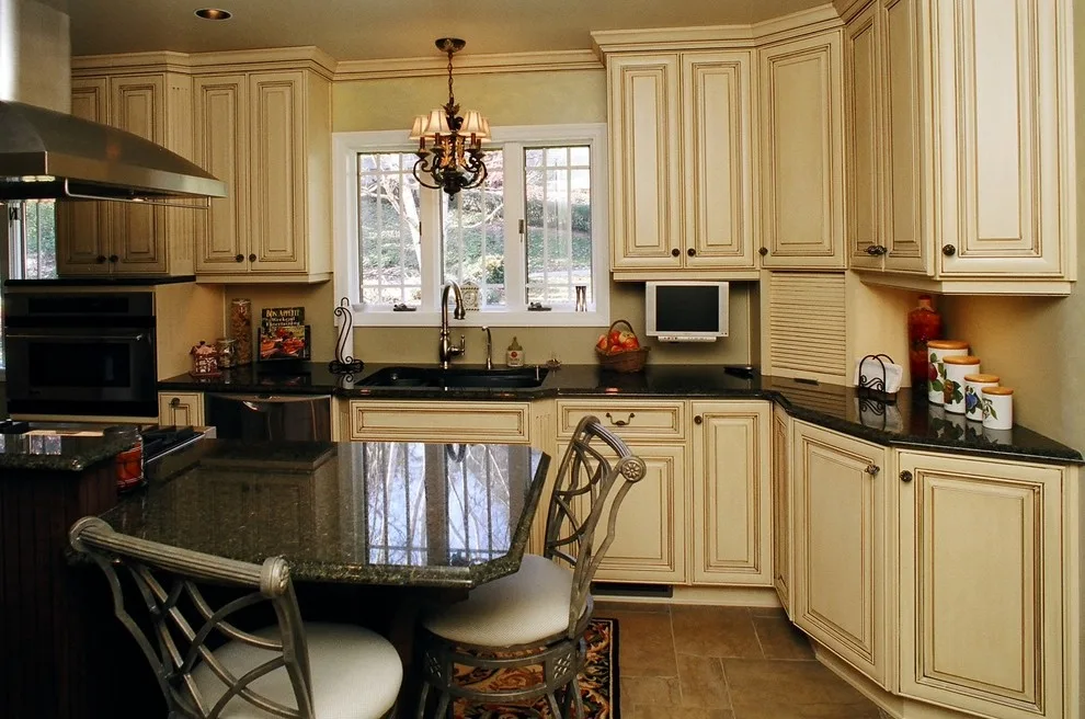 Kitchen Dining Area - Dry Bar, Island, and Seating by Lucci Kitchen And Bath Center Inc. - Photo 3