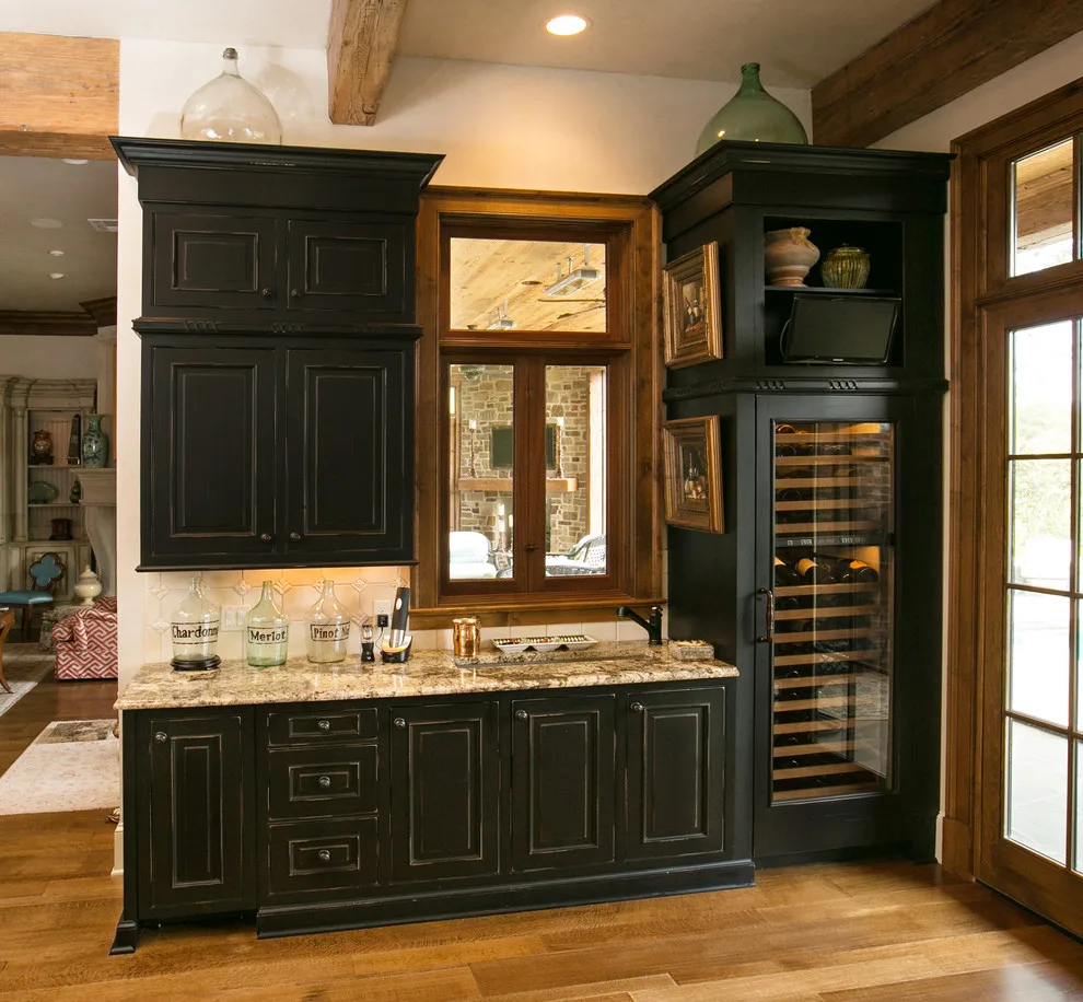 Refined Elegance by The Cottage - Photo 3