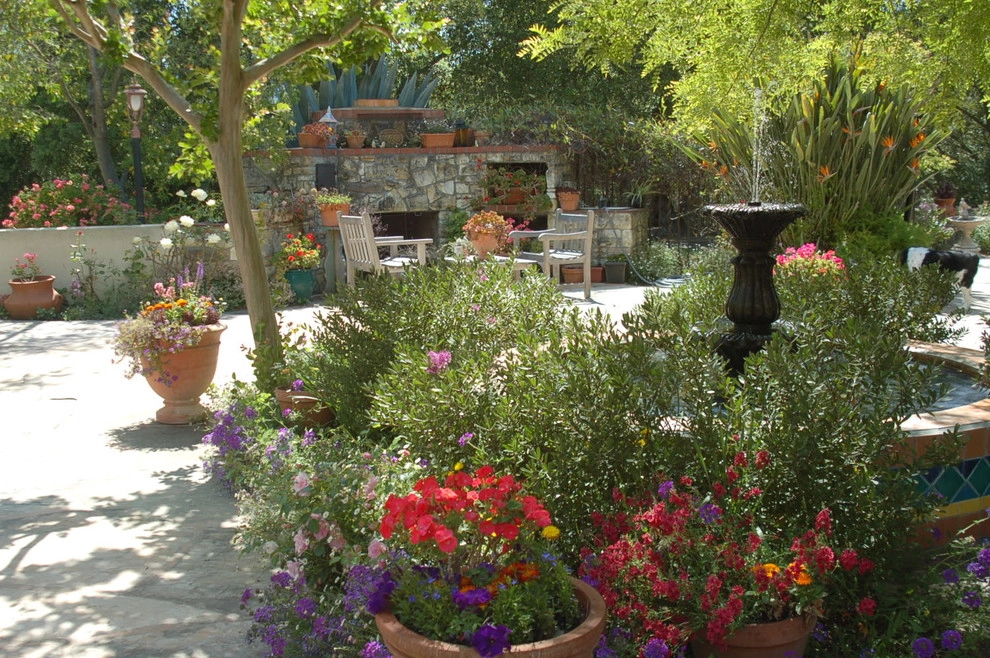 California Old Hacienda Garden by Karen Aitken And Associates - Photo 20