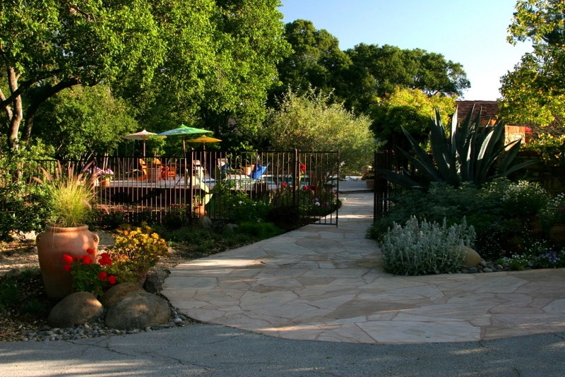 California Old Hacienda Garden by Karen Aitken And Associates - Photo 15
