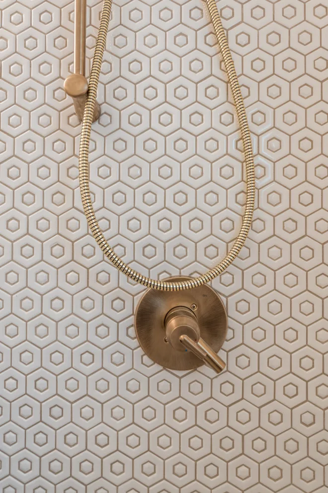Northside 1920s Bungalow - Bathroom Renovation by Analog HTX - Photo 2