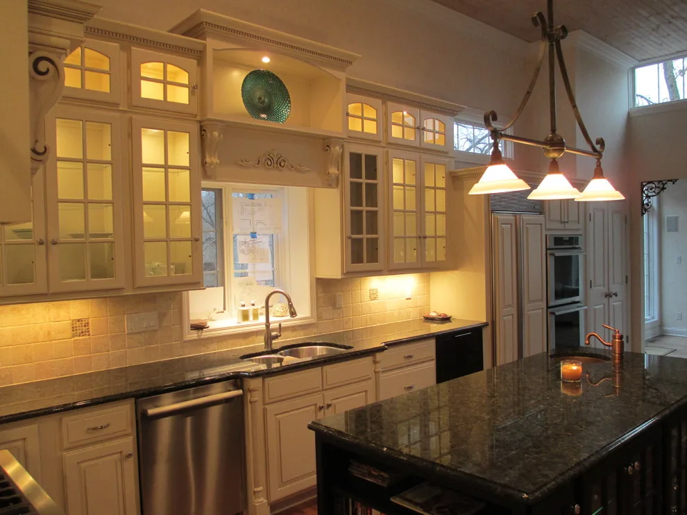 Sophisticated Monochrome Kitchen by Callier & Thompson Kitchens, Baths And Appliances - Photo 4