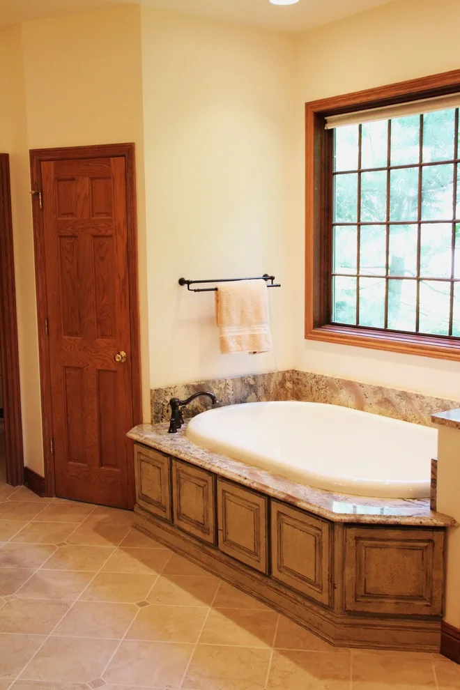 Sophisticated Bathroom Suite by Ralph David Builder - Photo 2