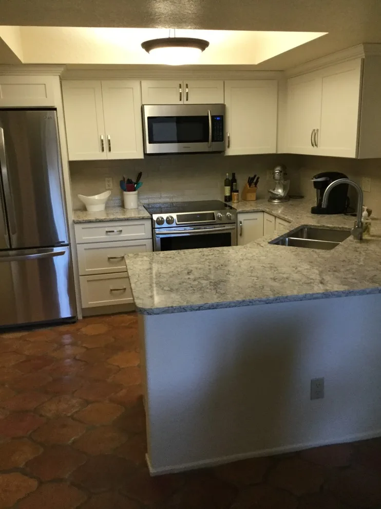 Sophisticated Tucson Transitional Style by Davis Kitchens - Photo 7