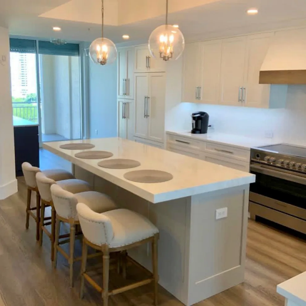 Sophisticated White Kitchen Renovation in Naples by Italian PNR Group - Photo 7