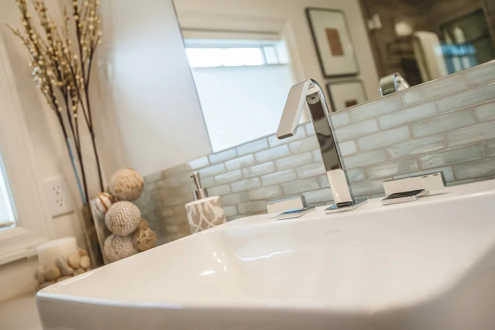Modern Interior Renovation: University Heights, Springfield by Marc Ekhause Home Builder And Custom Renovations - Photo 4
