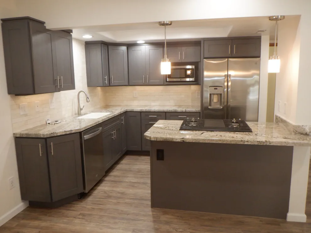 Complete Home Renovation: Wall Removal for an Open Kitchen by Build It Consulting & Construction - Photo 10