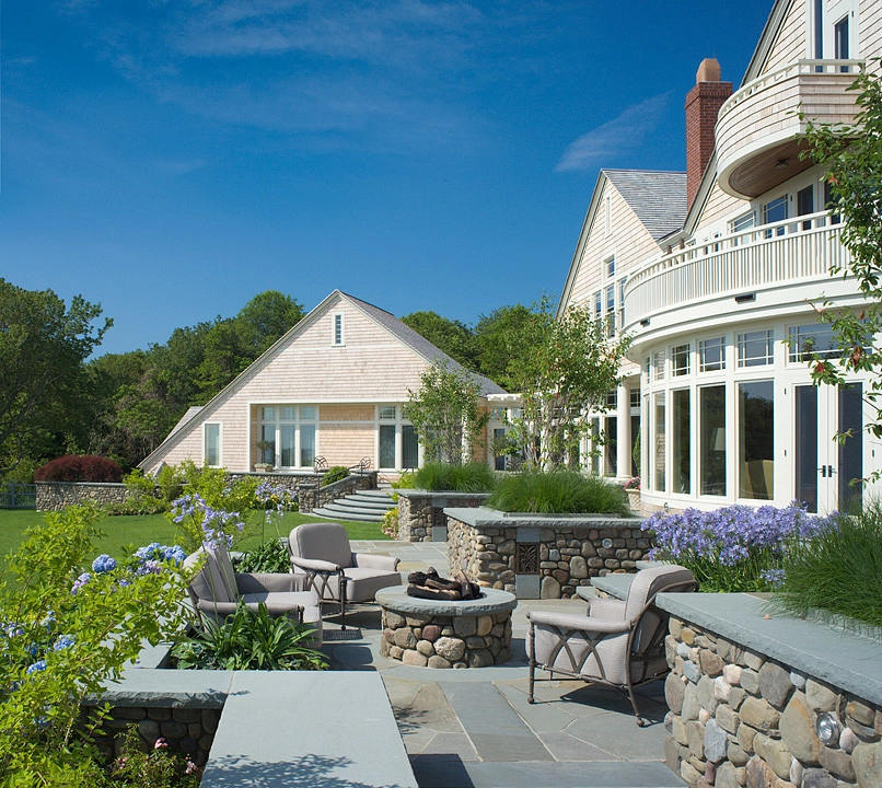 Jamestown Residence by Katherine Field And Associates - Photo 13