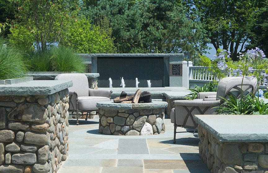 Jamestown Residence by Katherine Field And Associates - Photo 4