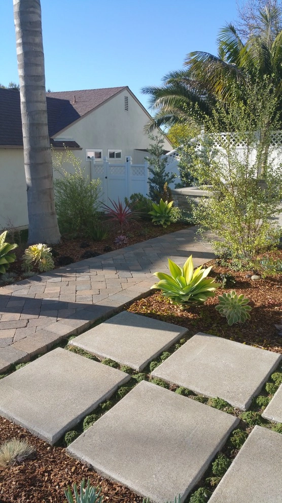 Carlsbad Contempory Cape Cod by Kathy Henry Exterior Design - Photo 4