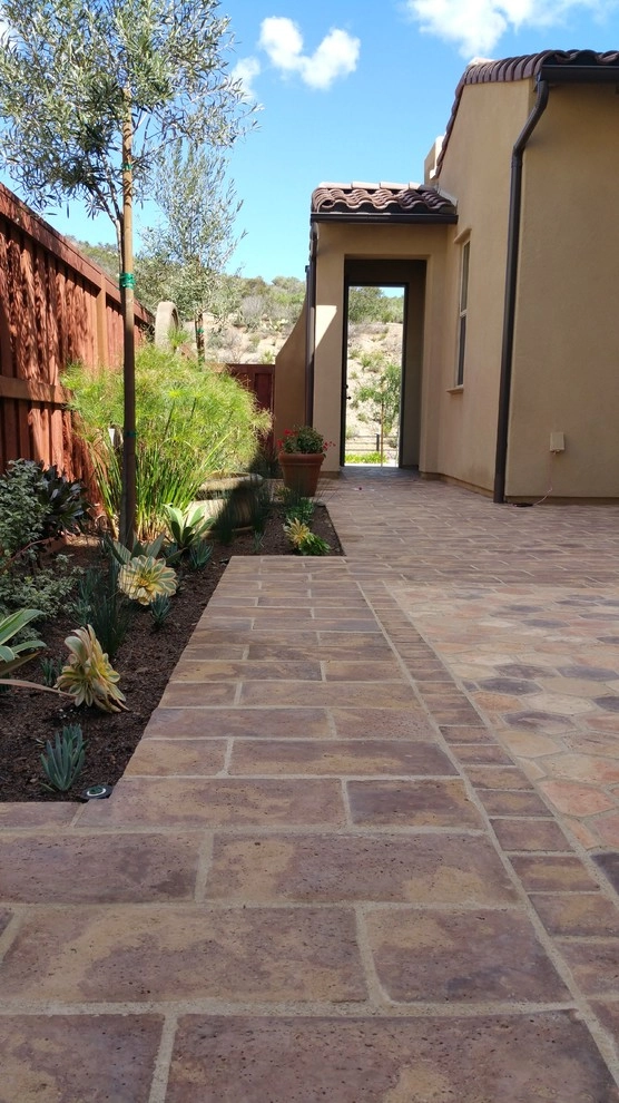 Four Peaks by Kathy Henry Exterior Design - Photo 16