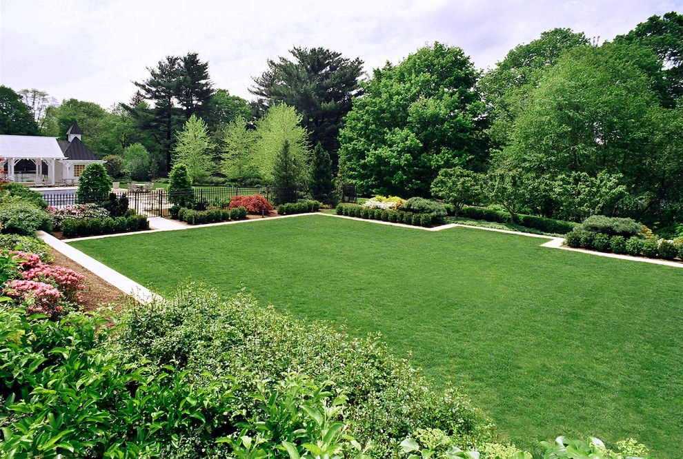 New Canaan Estate by Keith E. Simpson Associates, Inc. - Photo 4
