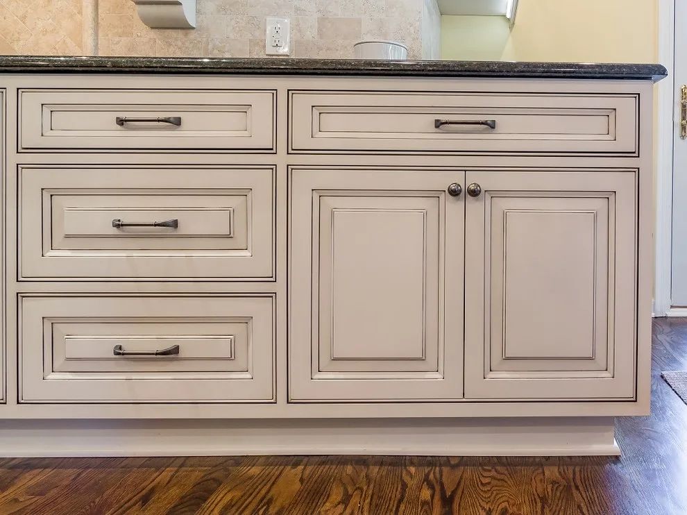 Decker Cabinets - Photo 11