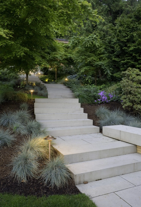 Lake Washington Residence by Kenneth Philp Landscape Architects - Photo 9