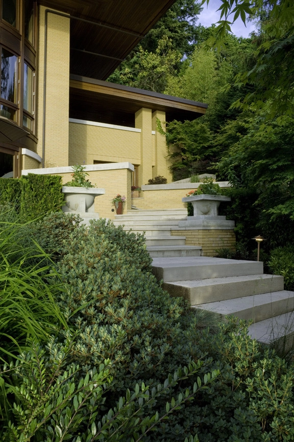 Lake Washington Residence by Kenneth Philp Landscape Architects - Photo 4