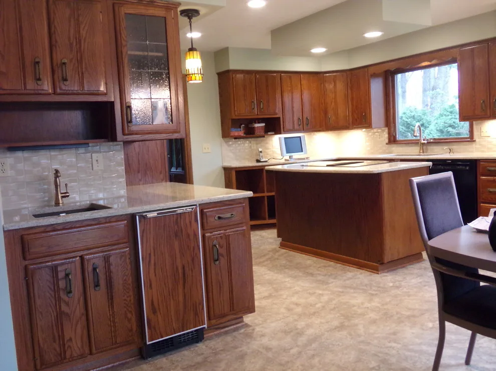 Valley Lane Kitchen in the Field by Skip Knoll INC Professional Remodeling - Photo 2