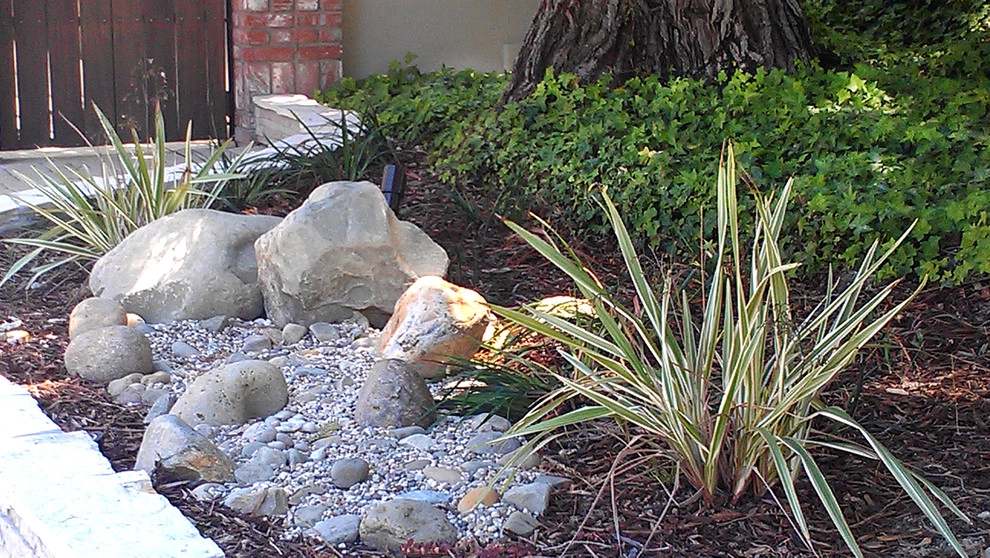 White Stone Walls and Front Entry by Ketti Kupper Conscious Life Design - Photo 6