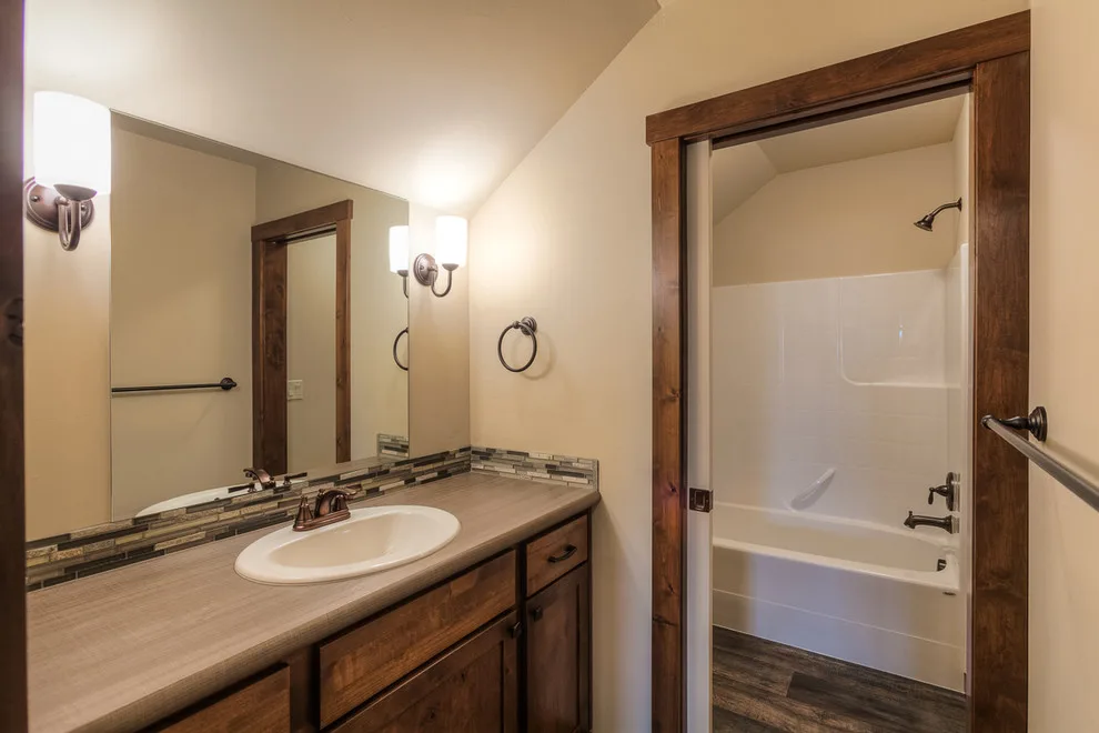Monarch Custom Homes - Photo 9
