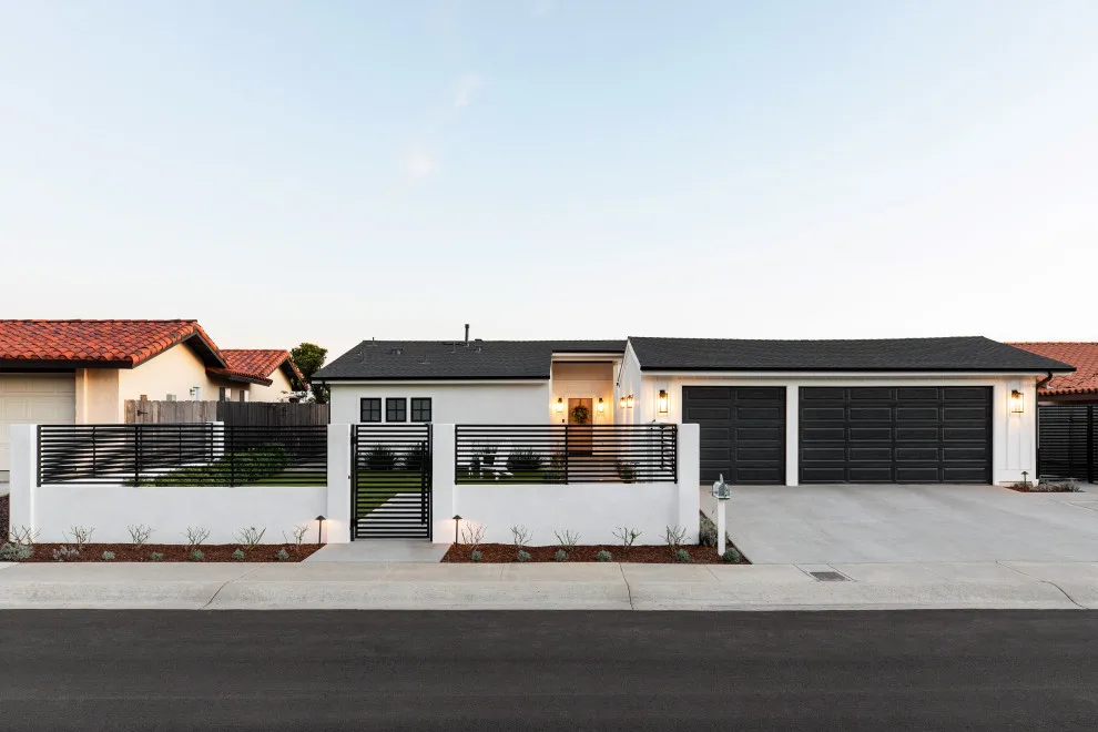 Contemporary Farmhouse in La Jolla by Jantz Construction - Photo 9