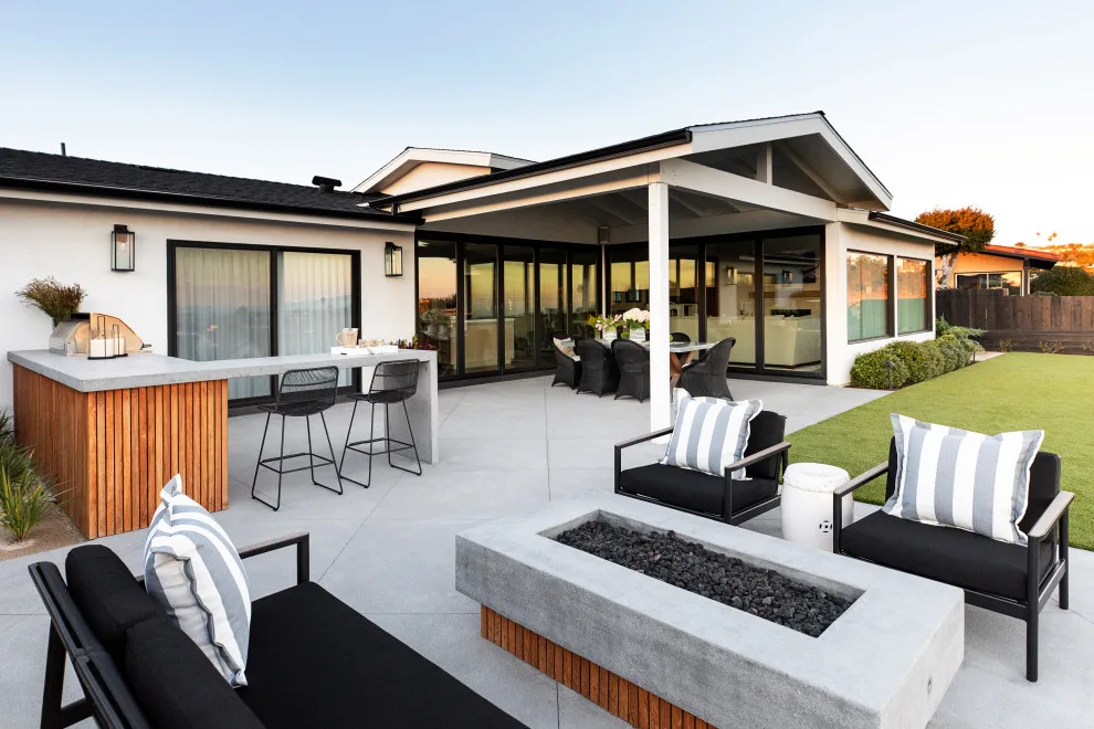 Contemporary Farmhouse in La Jolla by Jantz Construction - Photo 10