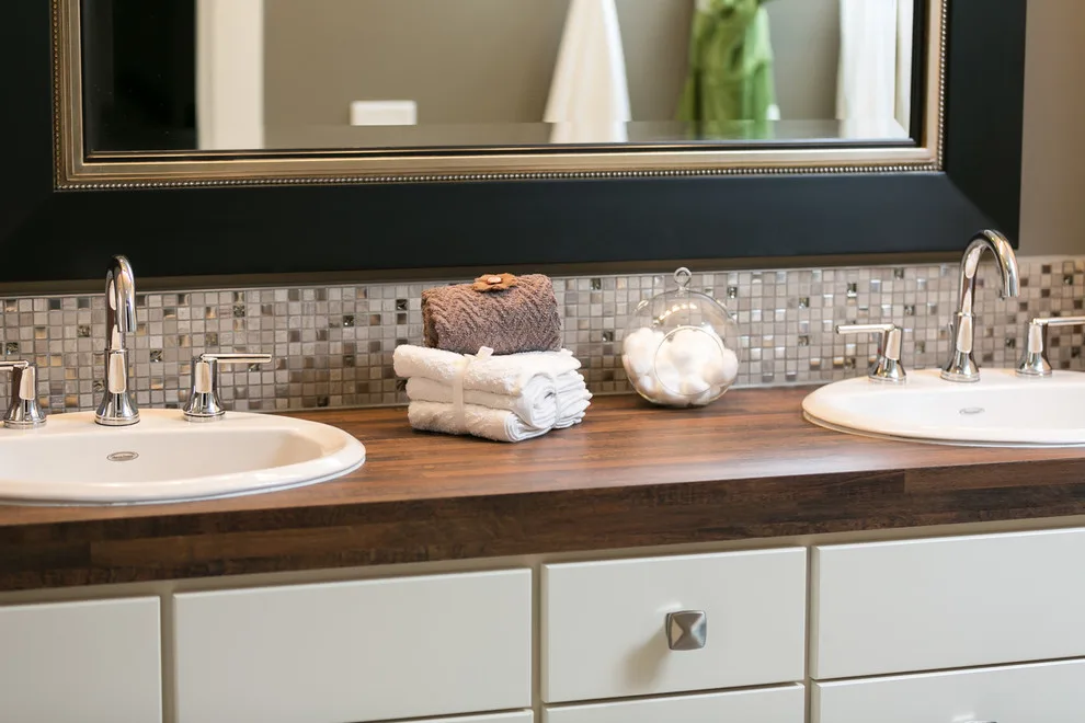 Richmond Elevation at Lake Forest, Customized by Jagoe Homes Inc. - Photo 7
