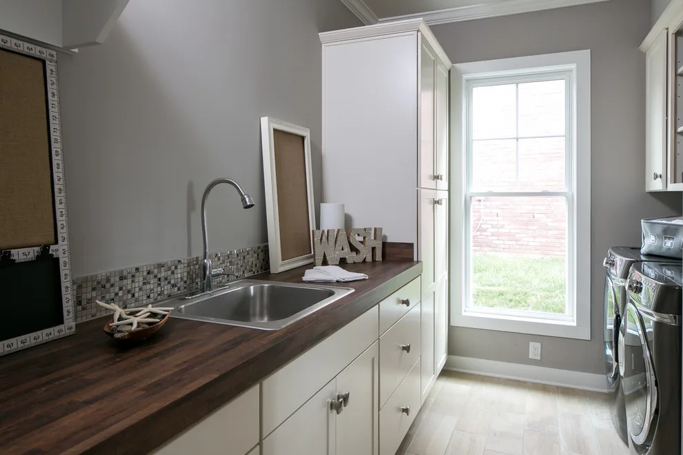 Richmond Elevation at Lake Forest, Customized by Jagoe Homes Inc. - Photo 18