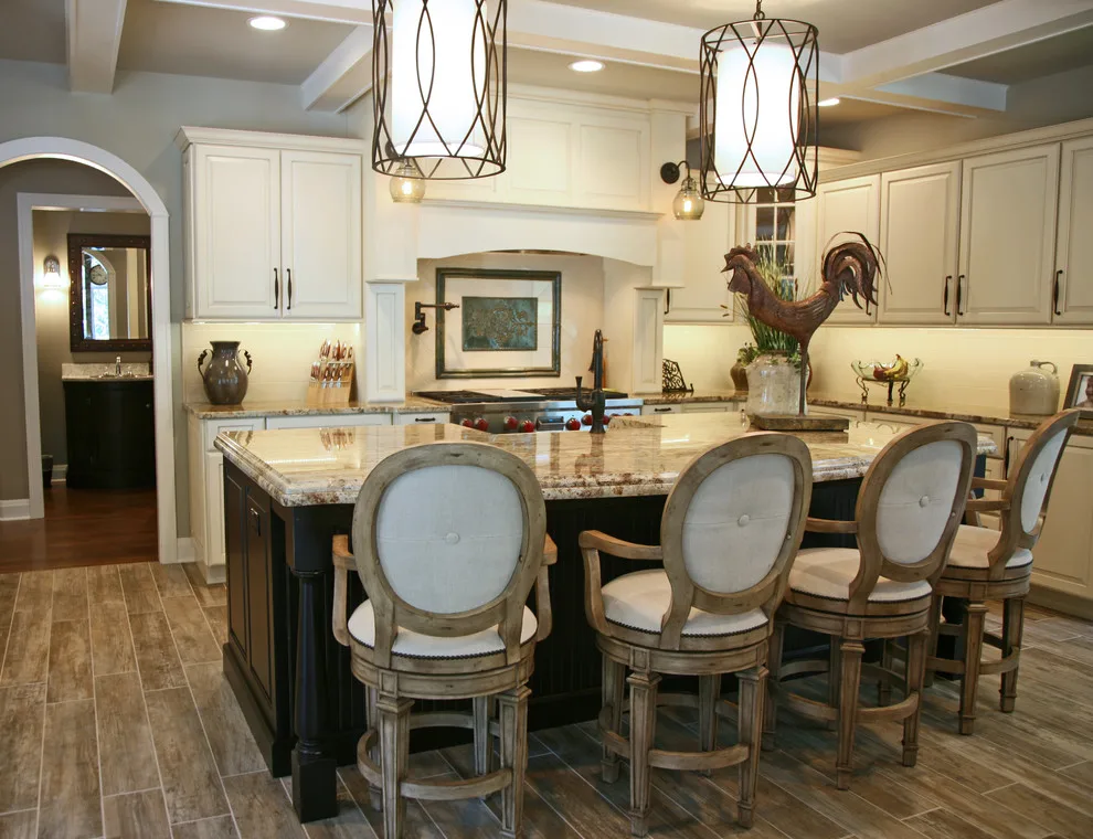 Geneva Lake Classic Shingle Residence by Lowell Custom Homes - Photo 4