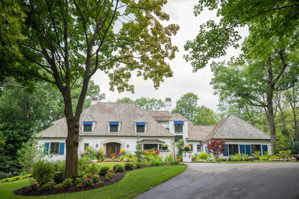Reinvented Lake House by Lowell Custom Homes - Photo 9