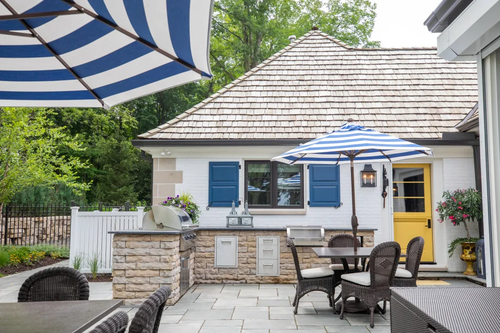 Reinvented Lake House by Lowell Custom Homes - Photo 22