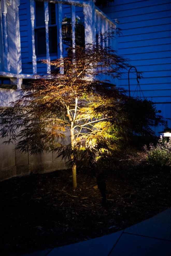 Midwest Courtyard by KGK Gardening & Design Corp - Photo 23