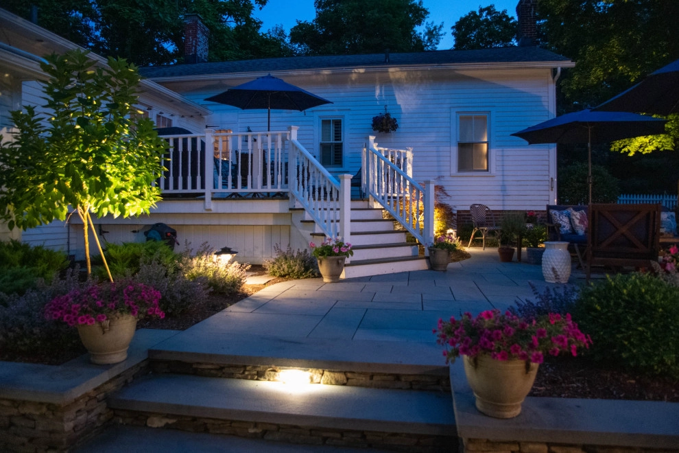 Midwest Courtyard by KGK Gardening & Design Corp - Photo 9