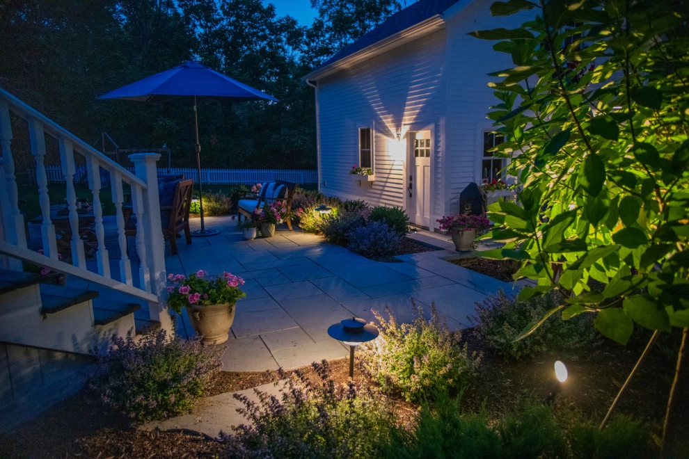Midwest Courtyard by KGK Gardening & Design Corp - Photo 32