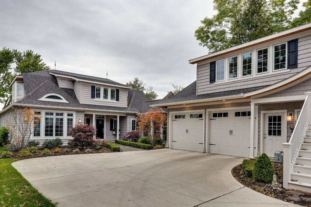 Oakland Lake Residence by Crest Homes RE & Building Co., LLC - Photo 5