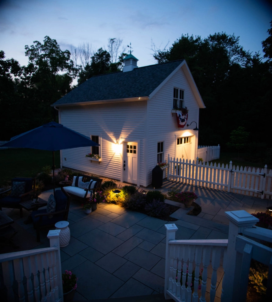 Midwest Courtyard by KGK Gardening & Design Corp - Photo 36
