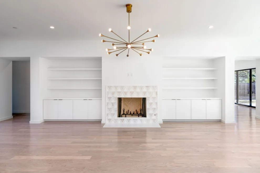 Lakemore by Camelot Custom Homes Inc. - Photo 3