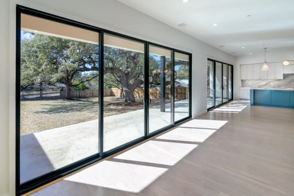 Camelot Custom Homes Inc. - Photo 10