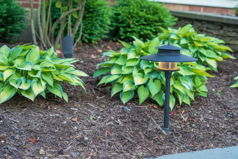 Midwest Courtyard by KGK Gardening & Design Corp - Photo 13