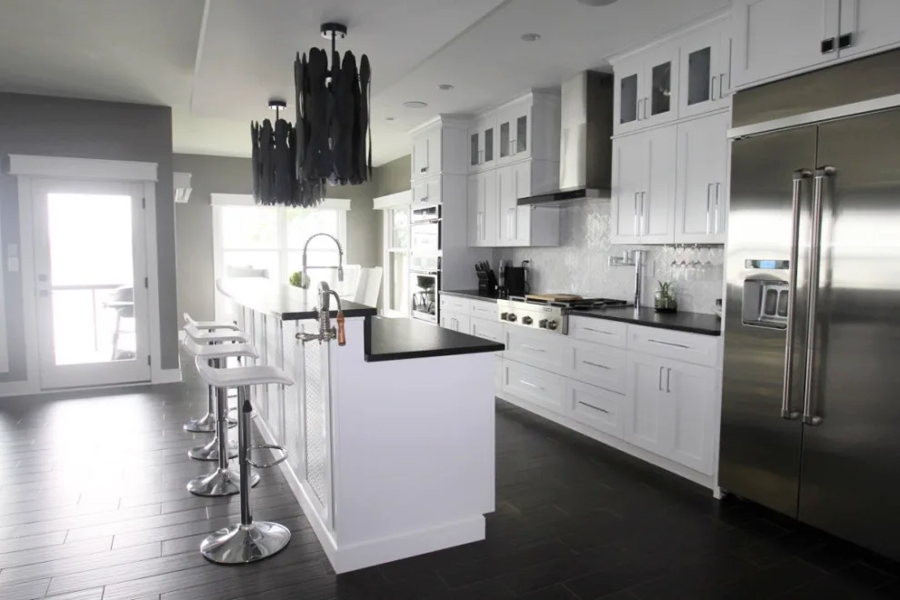 Lakeshore by Aedis Home - Photo 4