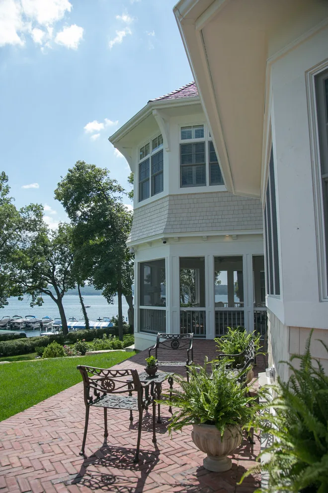 Lakeshore Conservatory by Lowell Custom Homes - Photo 3