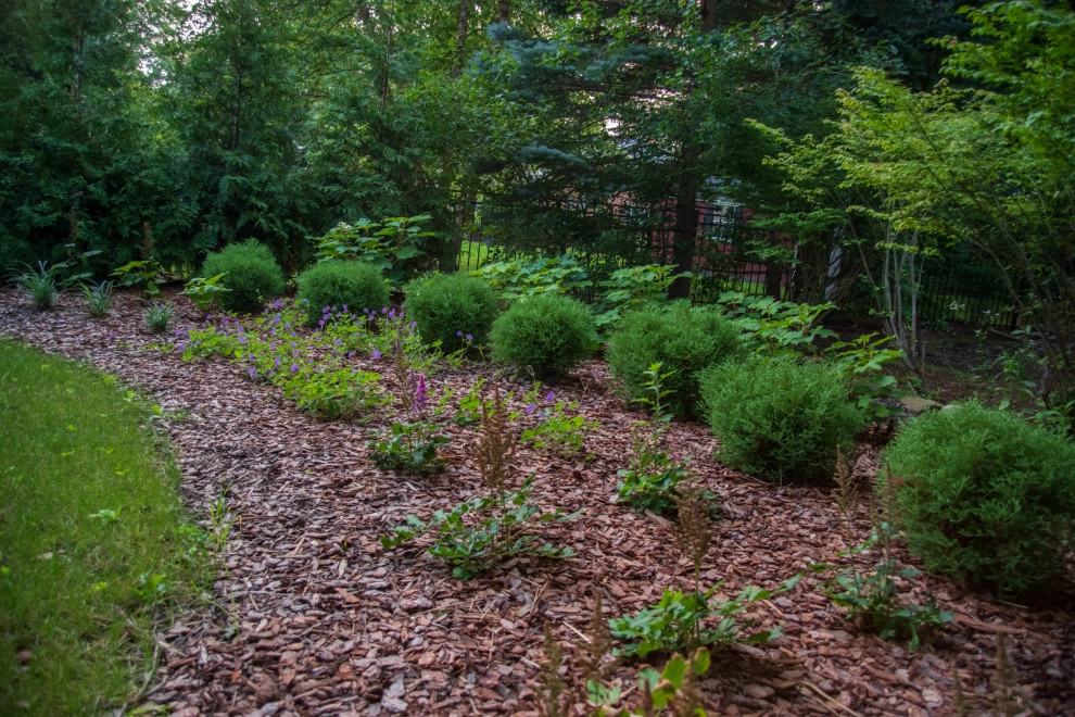 Pinewood Lane by KGK Gardening & Design Corp - Photo 24