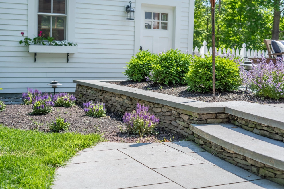 Midwest Courtyard by KGK Gardening & Design Corp - Photo 16