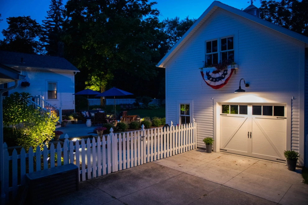 Midwest Courtyard by KGK Gardening & Design Corp - Photo 17