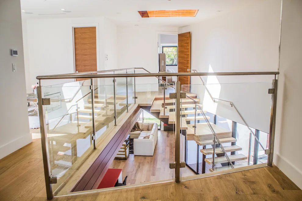 Modern Home in West Hollywood by Diditan Group Inc. - Photo 10