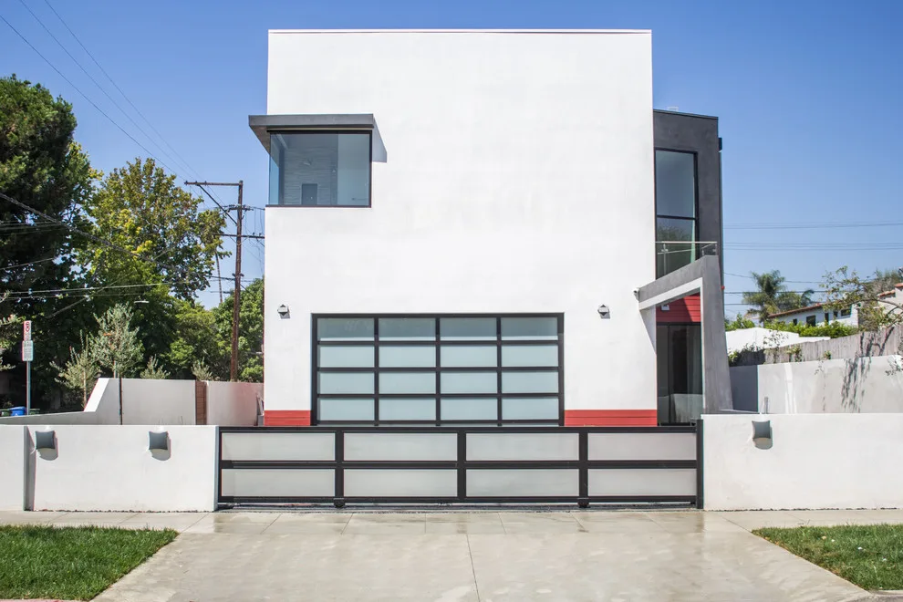 Modern Home in West Hollywood by Diditan Group Inc. - Photo 17