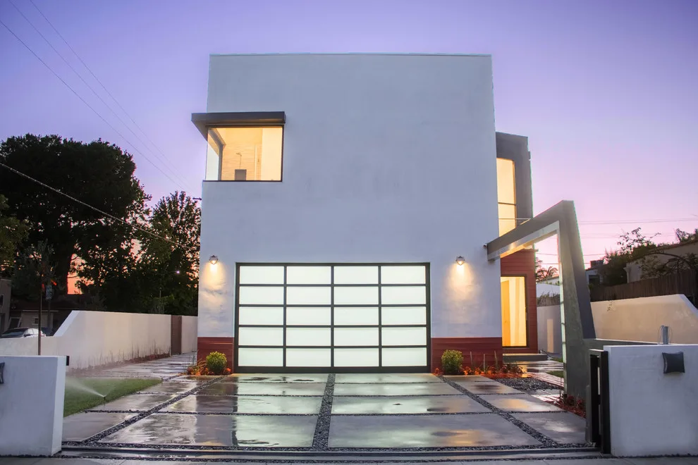 Modern Home in West Hollywood by Diditan Group Inc. - Photo 25