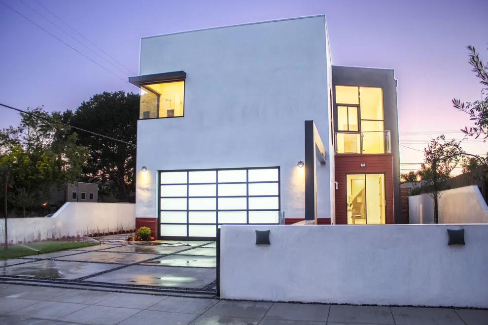 Modern Home in West Hollywood by Diditan Group Inc. - Photo 9